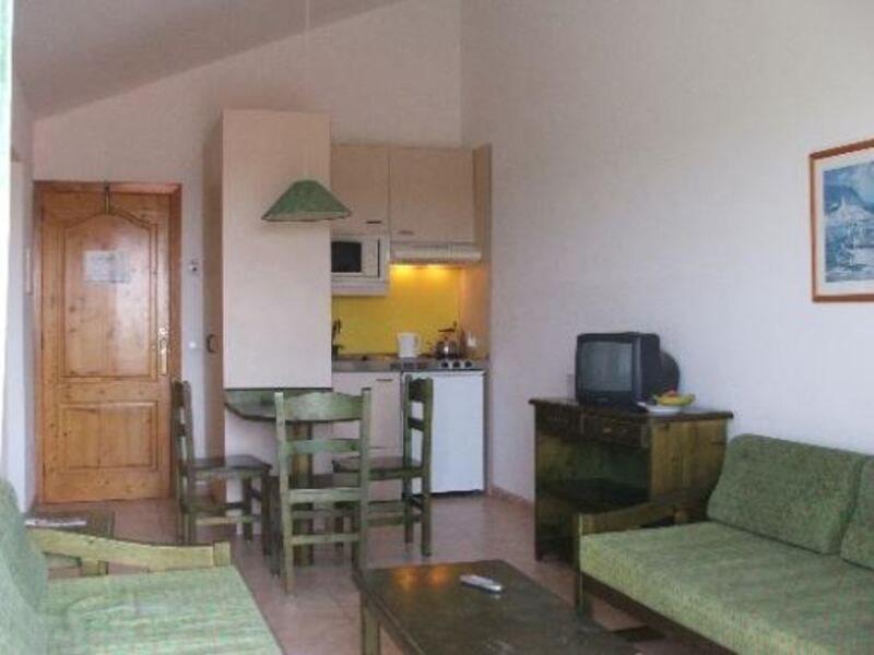 Apartamentos Menorca Cala Blanes By Pierre & Vacances Cala'N Blanes  Exterior photo